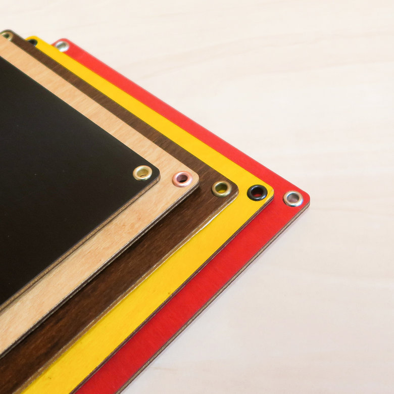 Klemmbrett mit Ösen